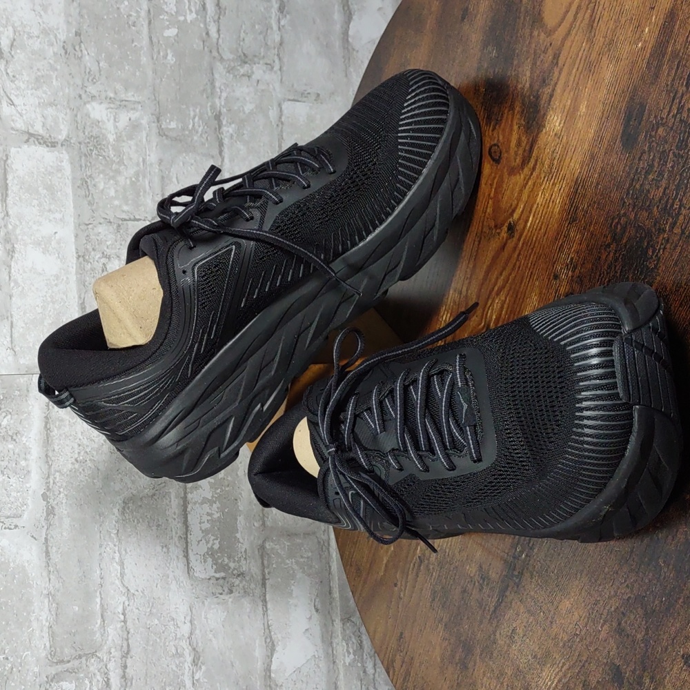 HOKA One One Bondi 7 Sneakers